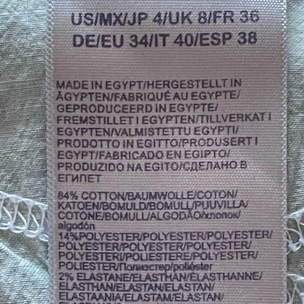NYDJ LIFT & TUCK TECHNOLOGY MEDIUM  WASH SKINNY JEAN SZ 4